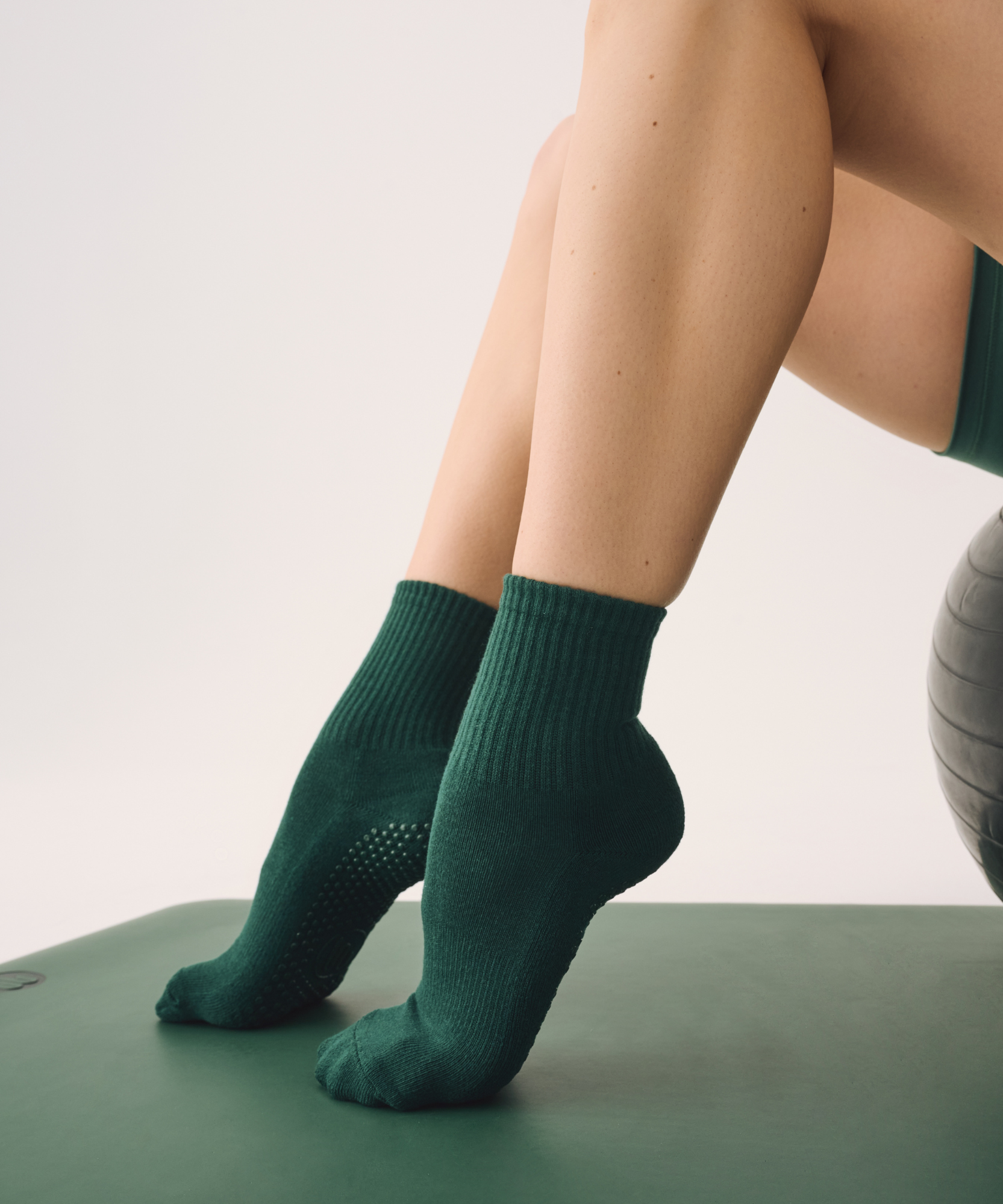 Crew Non Slip Grip Socks - Forest Green