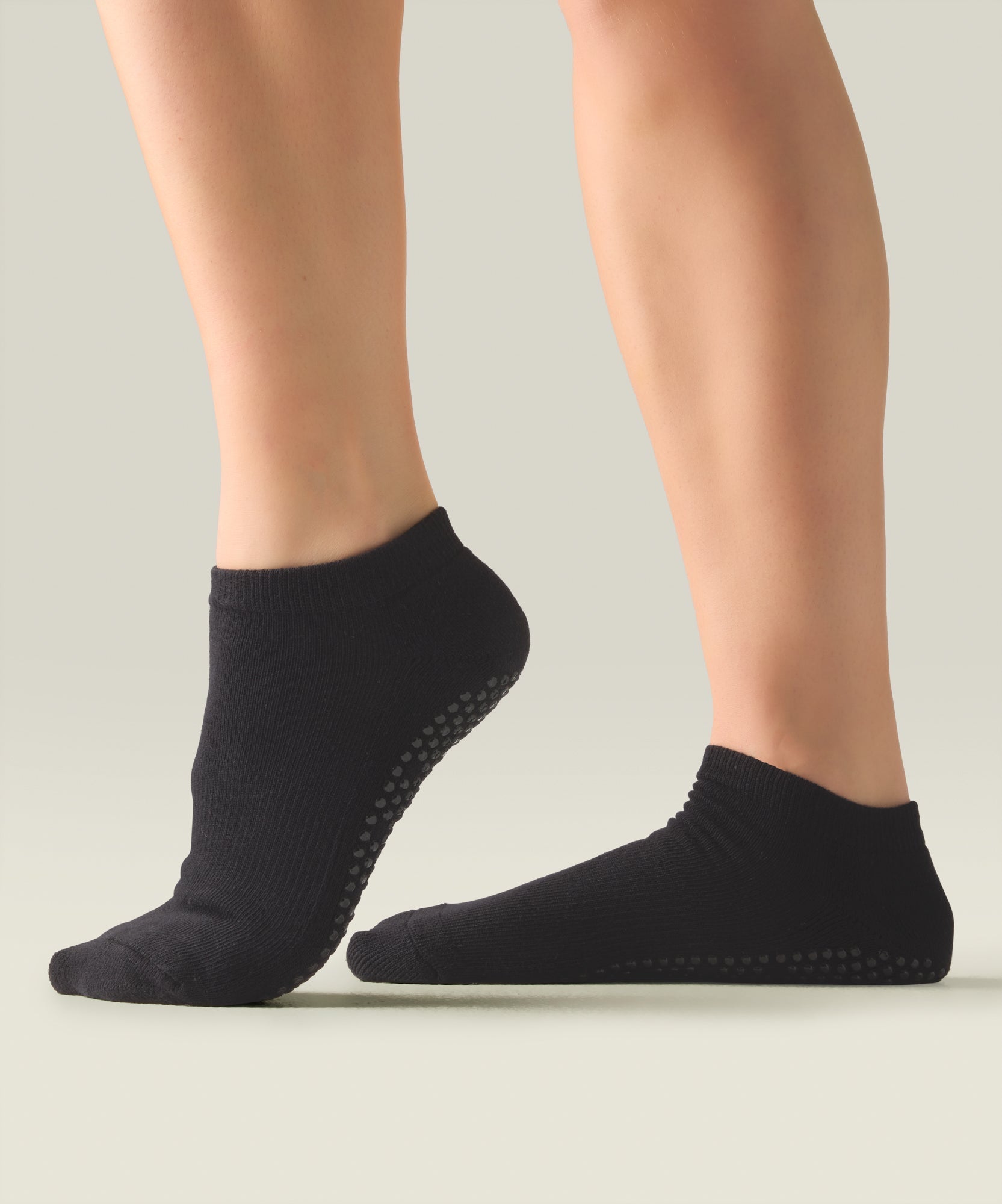 Classic Low Rise Grip Socks - Classic Black