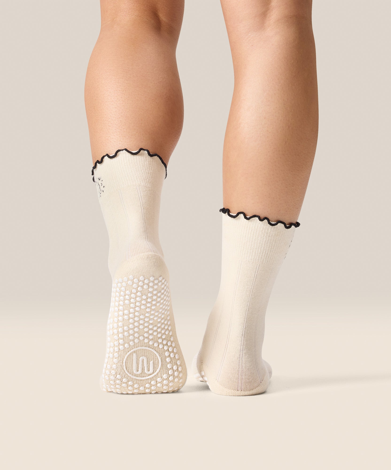 Crew Non Slip Grip Socks - Spooky Cat Frill