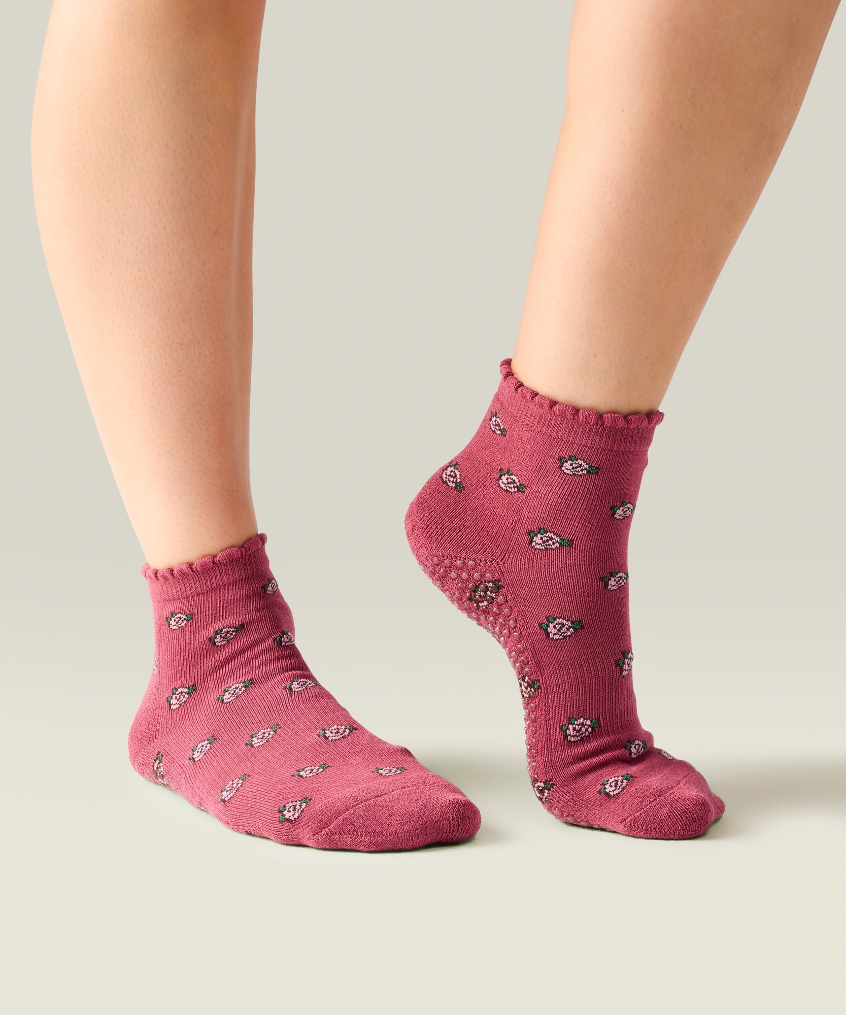 Quarter Crew Non Slip Grip Socks - Wild Rose Berry