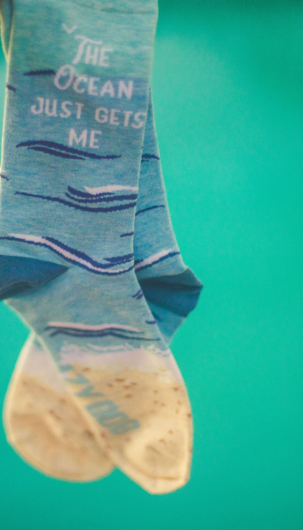 Women's The Ocean Just Gets Me Socks